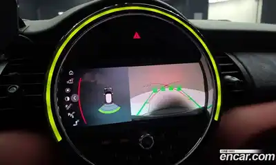 Mini Cooper 2020 2.0 Автомат в Москве № 156034, миниатюра 6