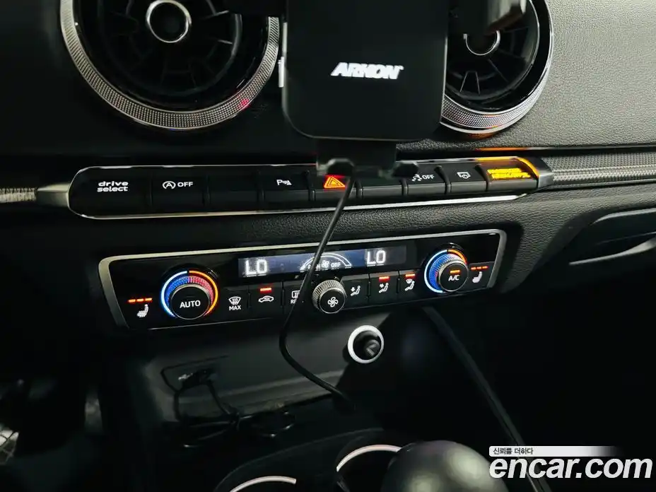 Audi A3 2018 2.0 Автомат в Москве № 157939, фото 17