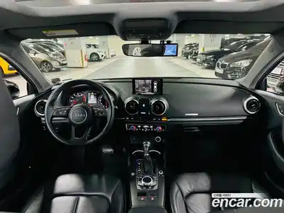 Audi A3 2018 2.0 Автомат в Москве № 157939, миниатюра 6