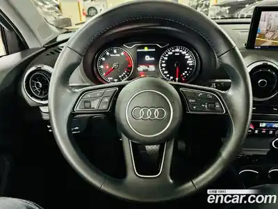 Audi A3 2018 2.0 Автомат в Москве № 157939, миниатюра 8