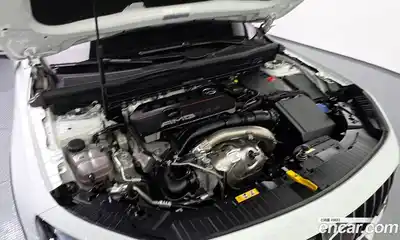 Mercedes-Benz GLB-Class 2023 2.0 Автомат в Москве № 160290, миниатюра 2