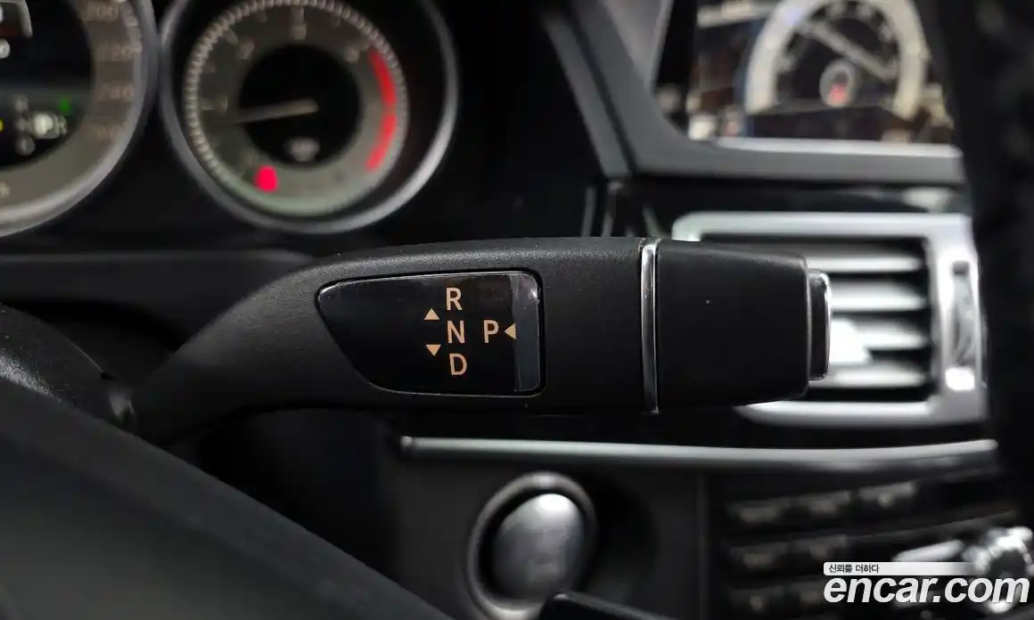 Mercedes-Benz E-Class 2015 2.1 Автомат в Москве № 162082, фото 13