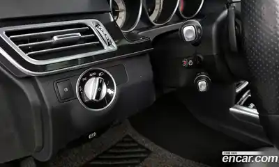 Mercedes-Benz E-Class 2015 2.1 Автомат в Москве № 162082, миниатюра 9