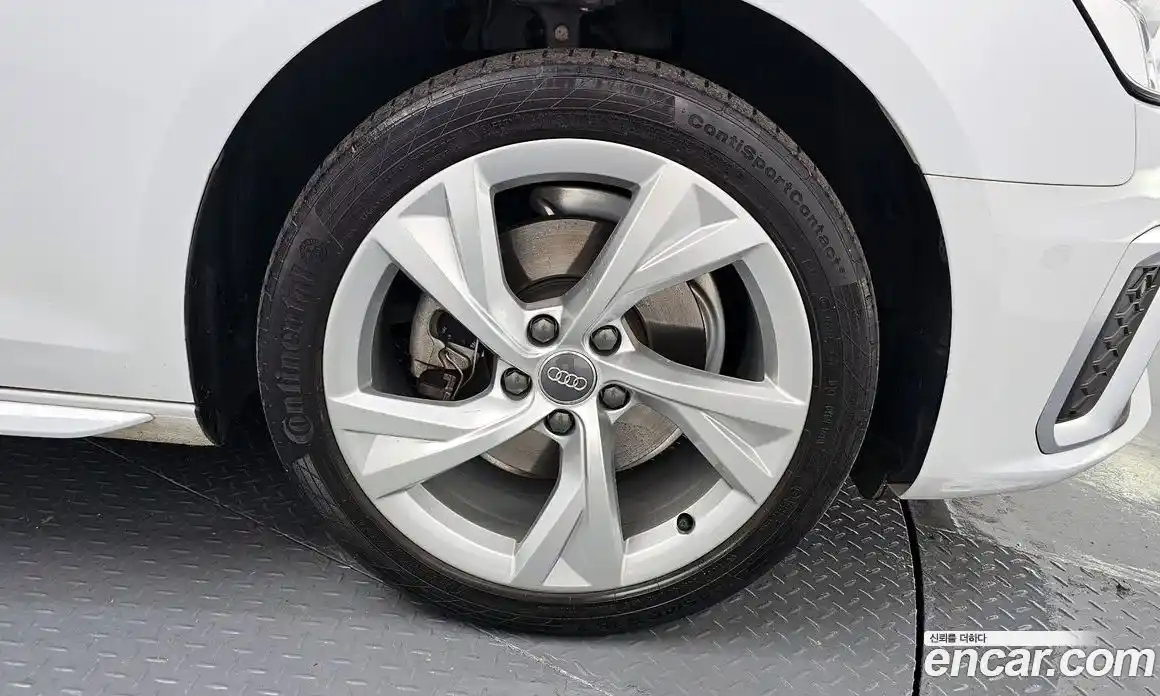 Audi A4 2020 2.0 Автомат в Москве № 163011, фото 14