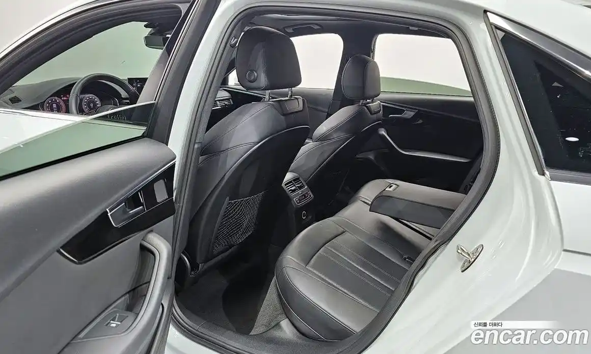 Audi A4 2020 2.0 Автомат в Москве № 163011, фото 18