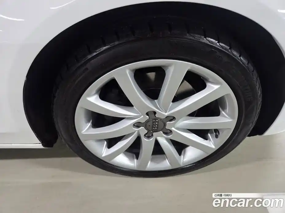 Audi A4 2015 2.0 Автомат в Москве № 164061, фото 17