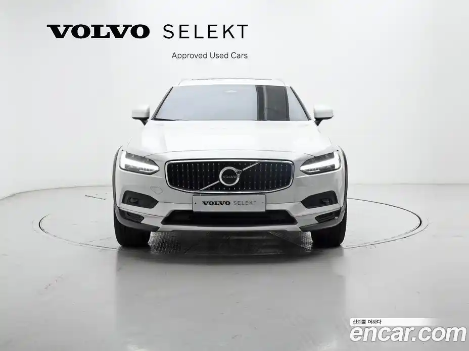 Volvo V90 2024 2.0 Автомат в Москве № 164141, фото 3