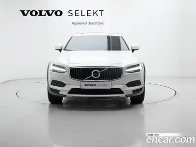 Volvo V90 2024 2.0 Автомат в Москве № 164141, миниатюра 3