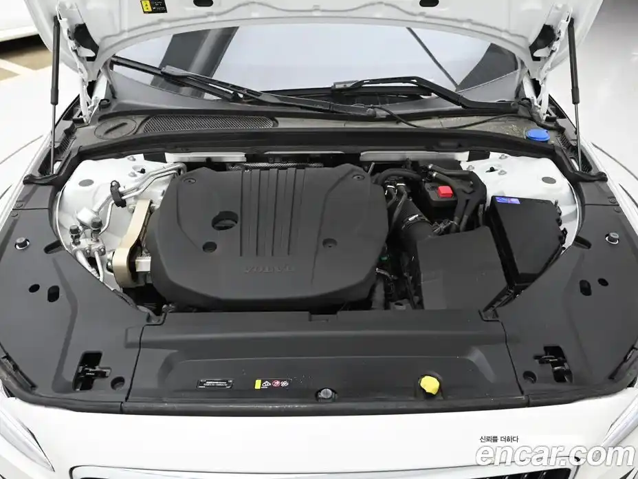 Volvo V90 2024 2.0 Автомат в Москве № 164141, фото 6