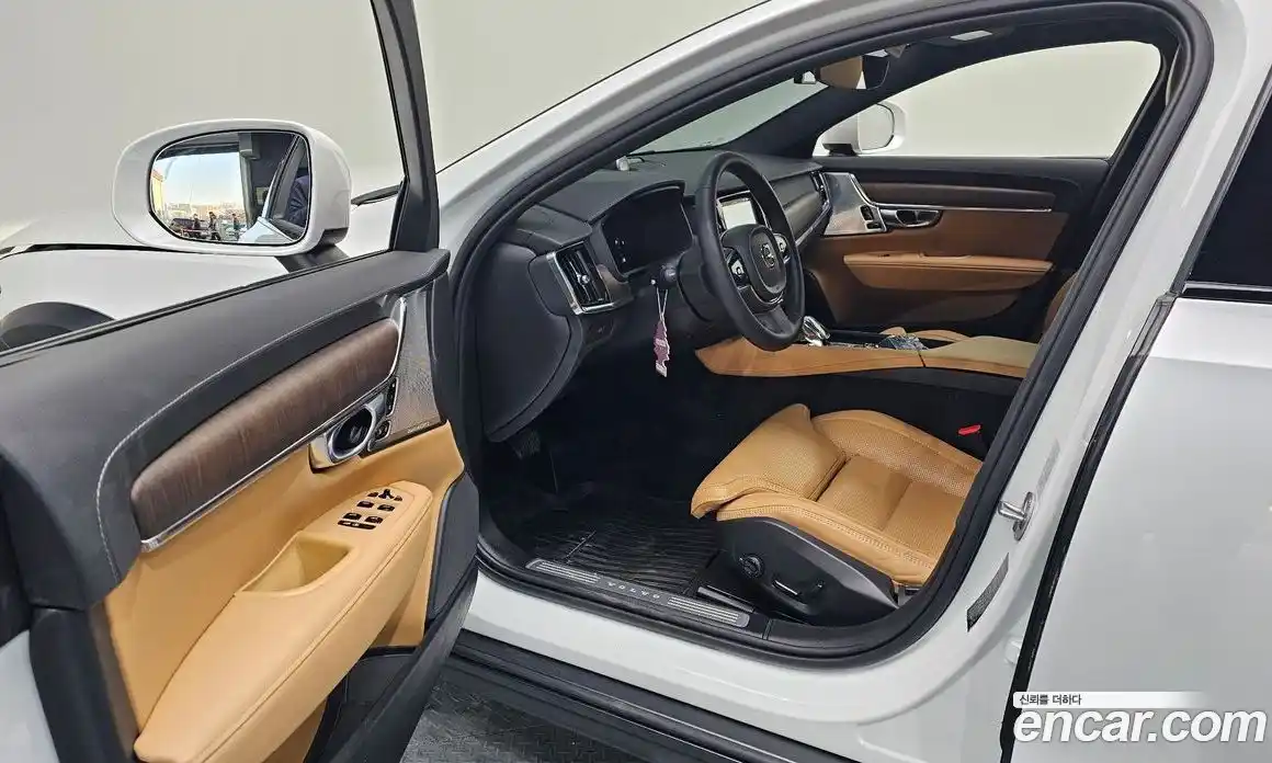 Volvo V90 2024 2.0 Автомат в Москве № 164233, фото 11