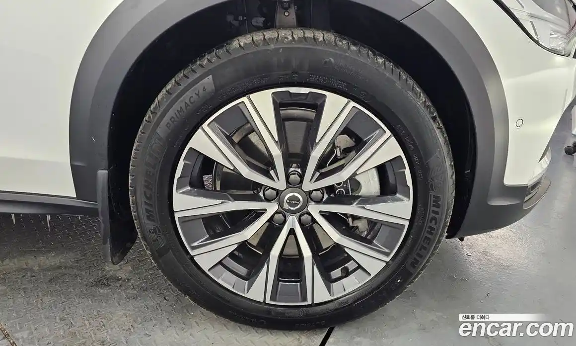 Volvo V90 2024 2.0 Автомат в Москве № 164233, фото 19