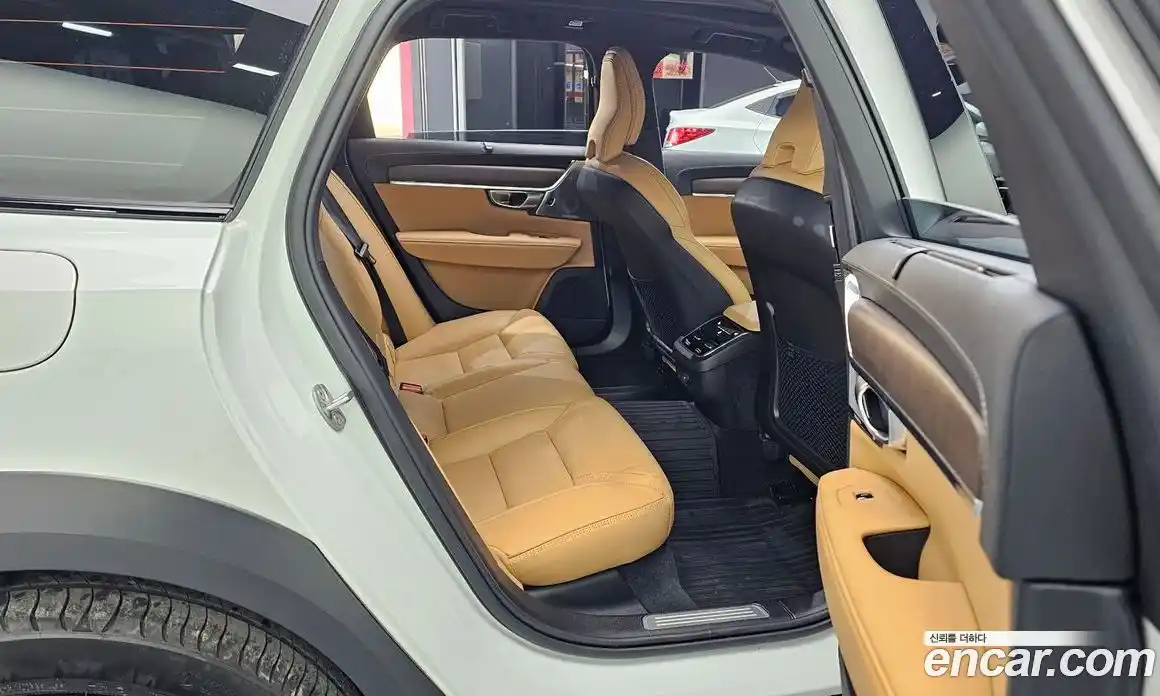 Volvo V90 2024 2.0 Автомат в Москве № 164233, фото 20