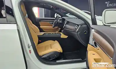 Volvo V90 2024 2.0 Автомат в Москве № 164233, миниатюра 3