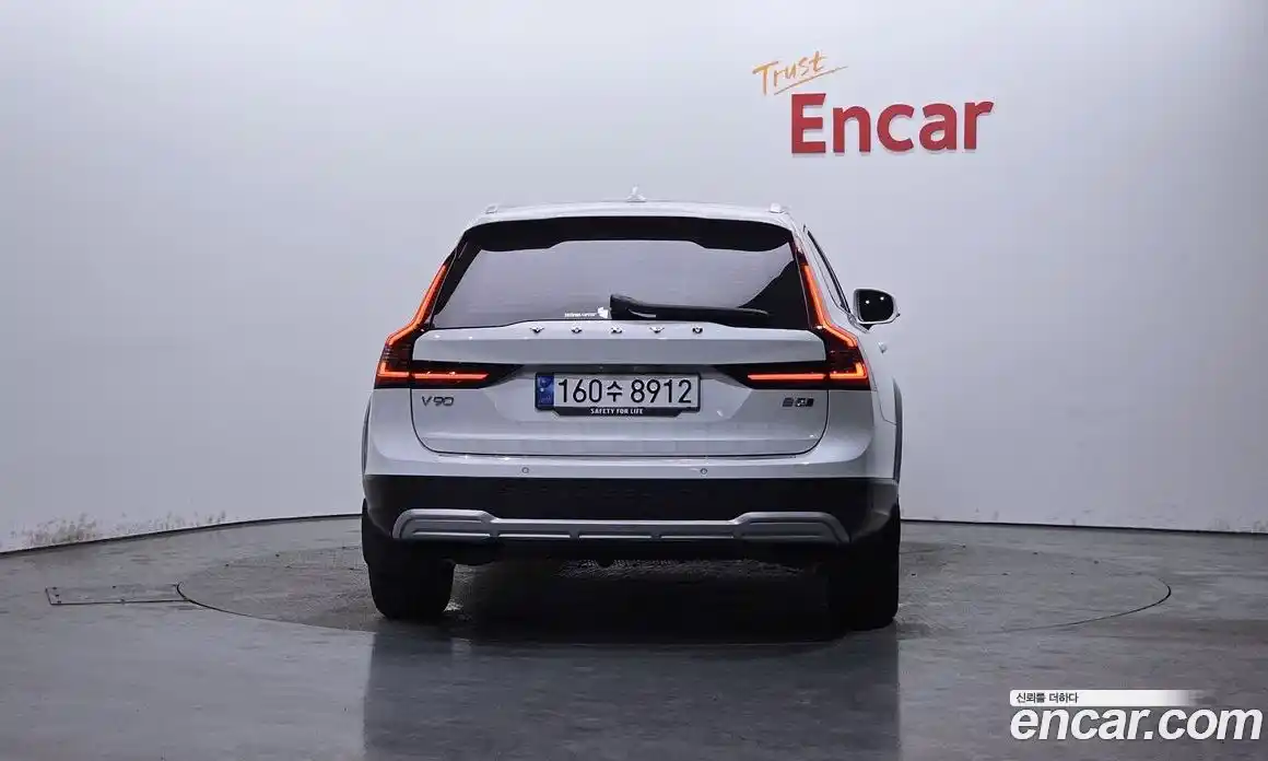 Volvo V90 2024 2.0 Автомат в Москве № 164233, фото 5