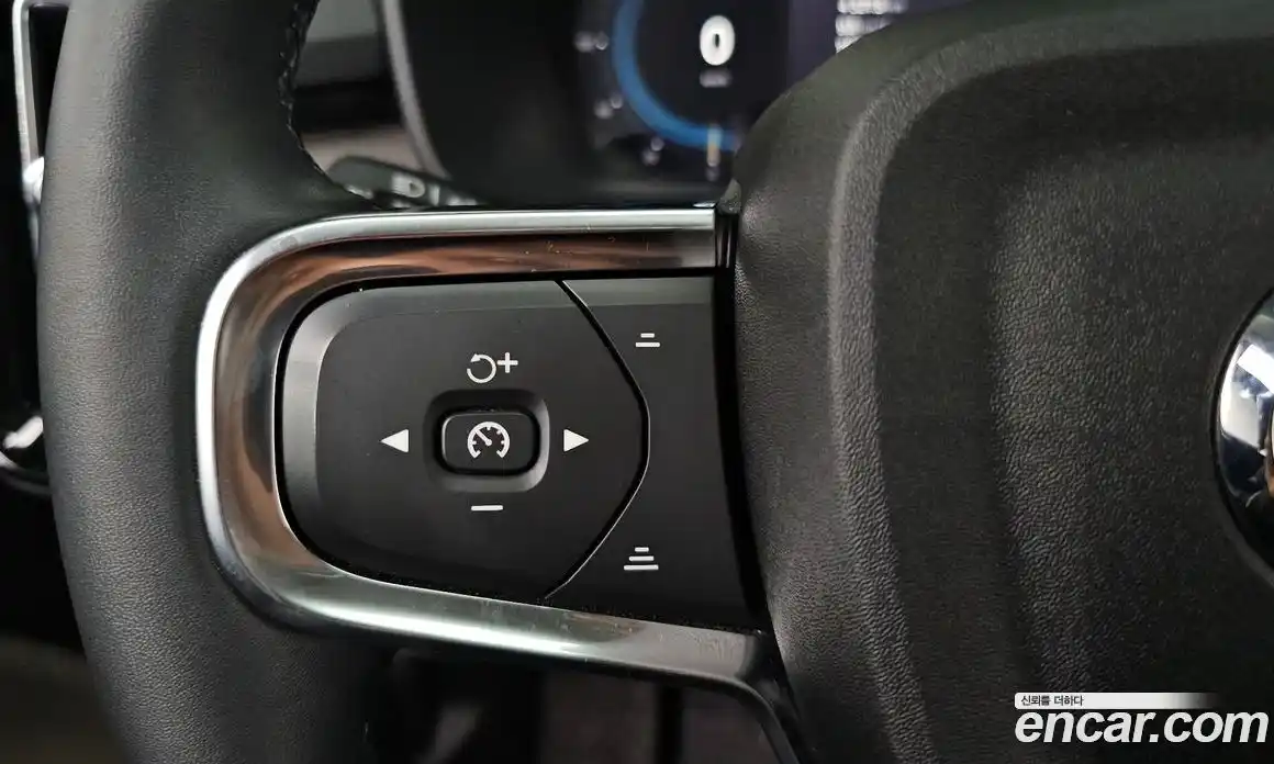 Volvo XC40 2023 2.0 Автомат в Москве № 164279, фото 18