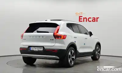 Volvo XC40 2023 2.0 Автомат в Москве № 164279, миниатюра 2