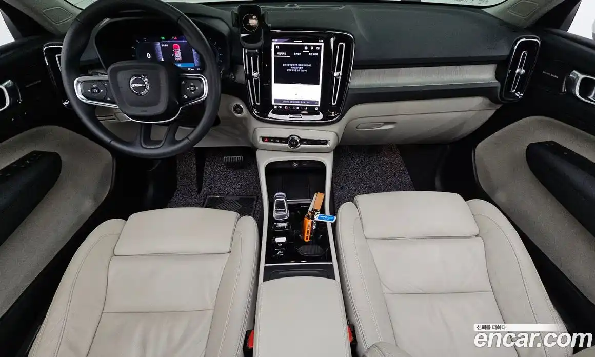 Volvo XC40 2023 2.0 Автомат в Москве № 164279, фото 7