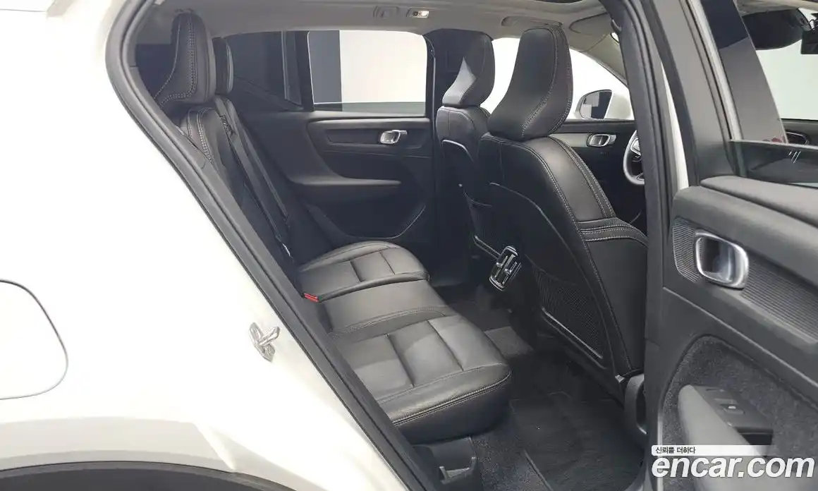 Volvo XC40 2021 2.0 Автомат в Москве № 164535, фото 5