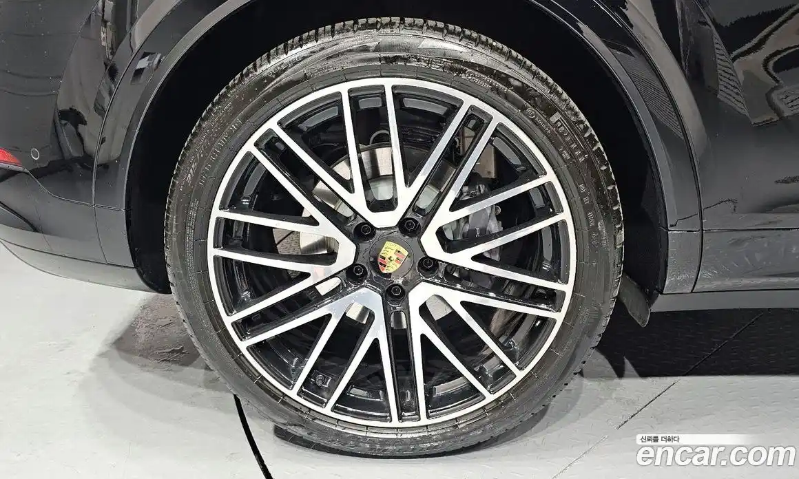 Porsche Cayenne 2024 3.0 Автомат в Москве № 164922, фото 15