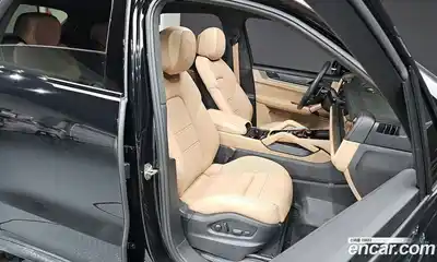 Porsche Cayenne 2024 3.0 Автомат в Москве № 164922, миниатюра 6