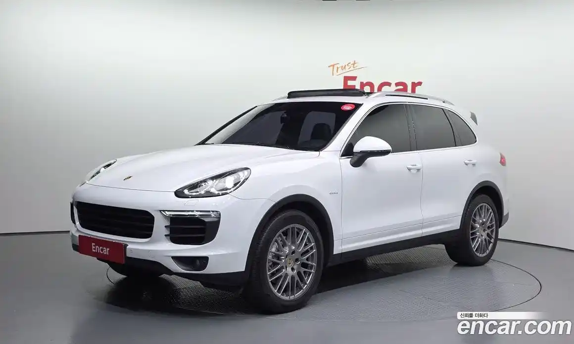 Porsche Cayenne 2015 3.0 Автомат в Москве № 165669, фото 5