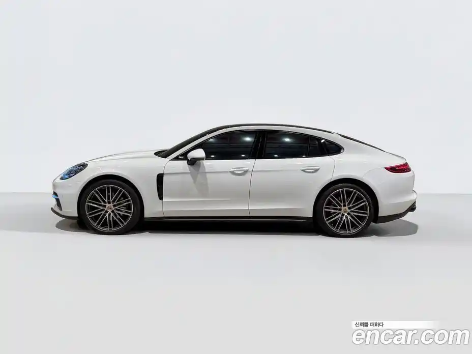 Porsche Panamera 2020 3.0 Автомат в Москве № 165854, фото 1