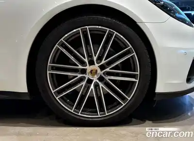 Porsche Panamera 2020 3.0 Автомат в Москве № 165854, миниатюра 10