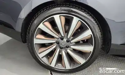 Land Rover Range-Rover 2024 4.4 Автомат в Москве № 166029, миниатюра 11