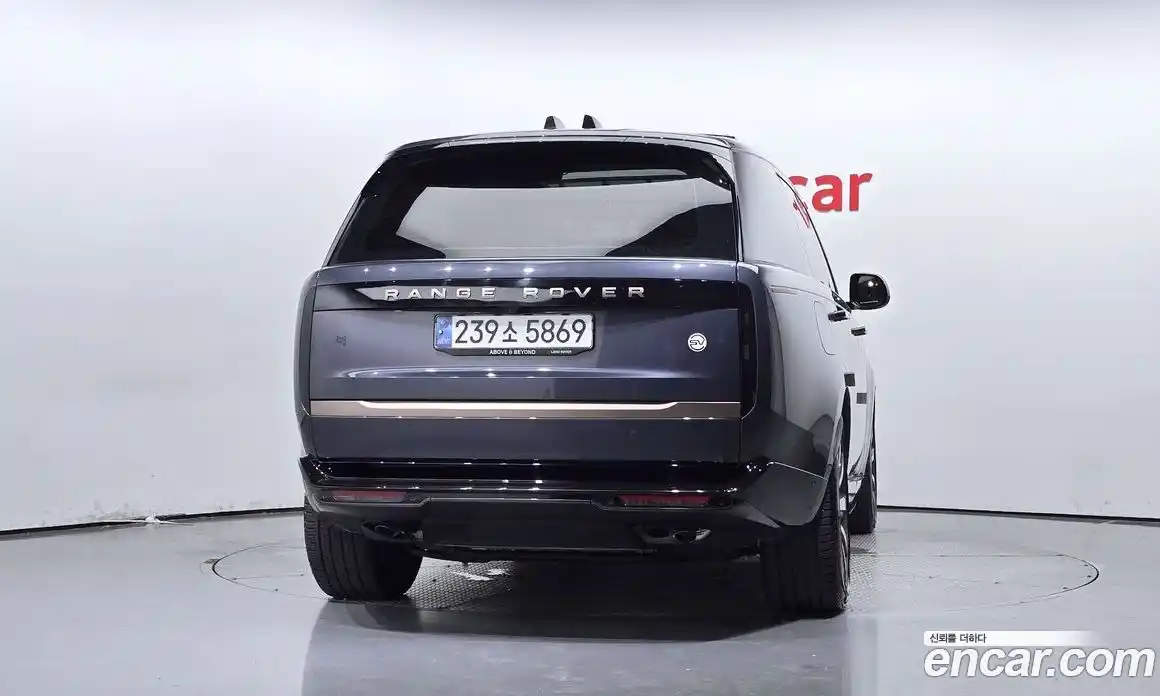 Land Rover Range-Rover 2024 4.4 Автомат в Москве № 166029, фото 20