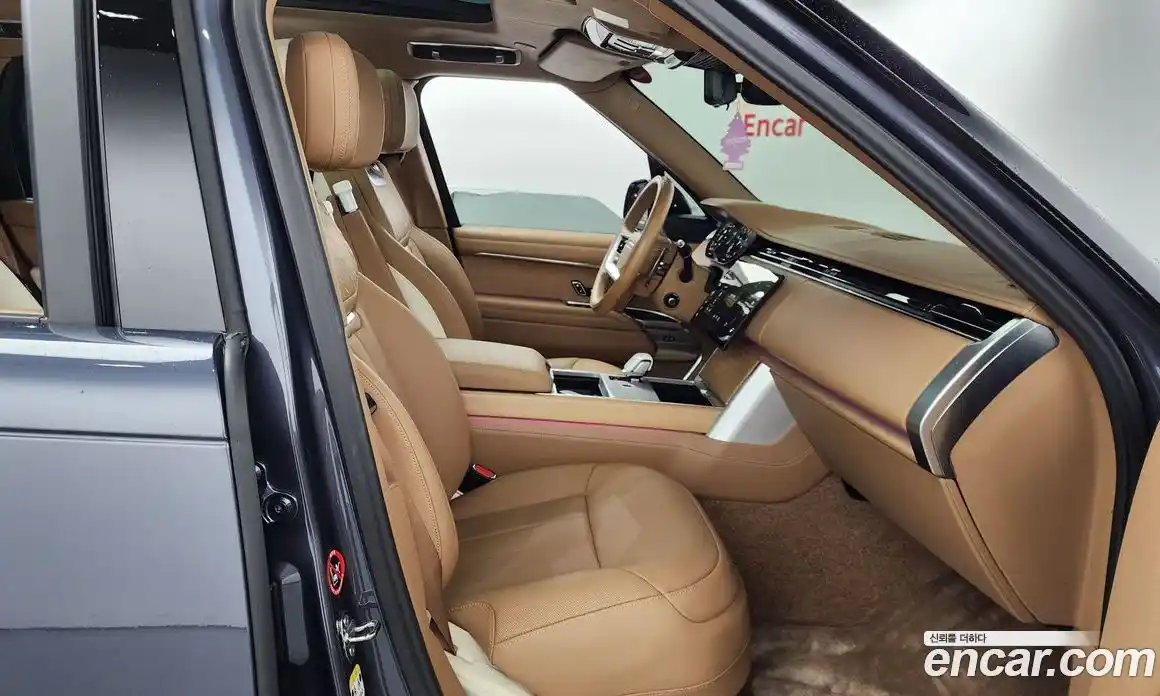 Land Rover Range-Rover 2024 4.4 Автомат в Москве № 166029, фото 7