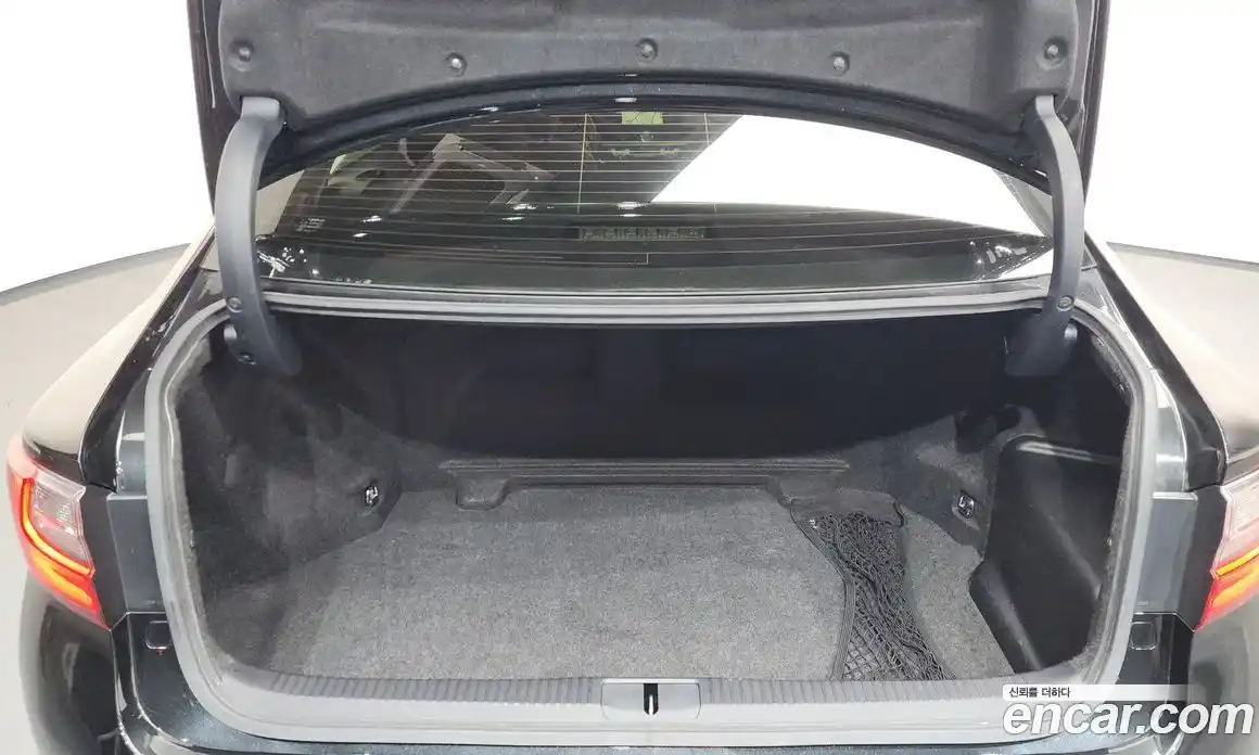 Lexus ES 2017 2.5 Автомат в Москве № 168307, фото 20