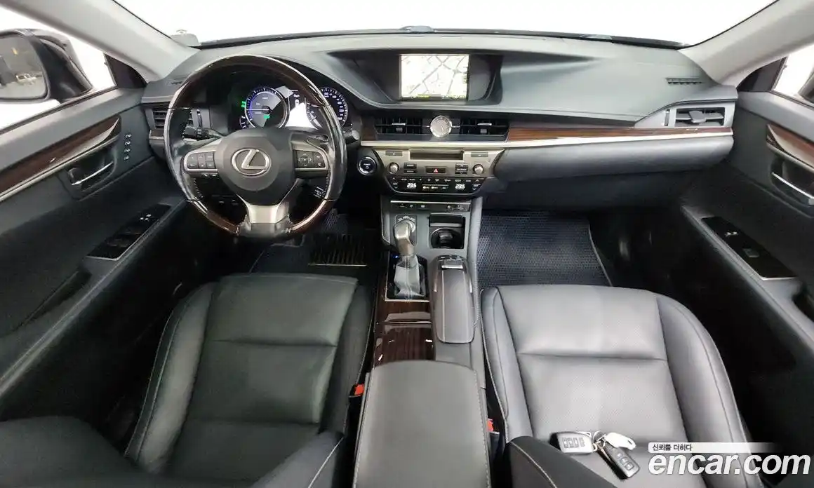 Lexus ES 2017 2.5 Автомат в Москве № 168307, фото 7