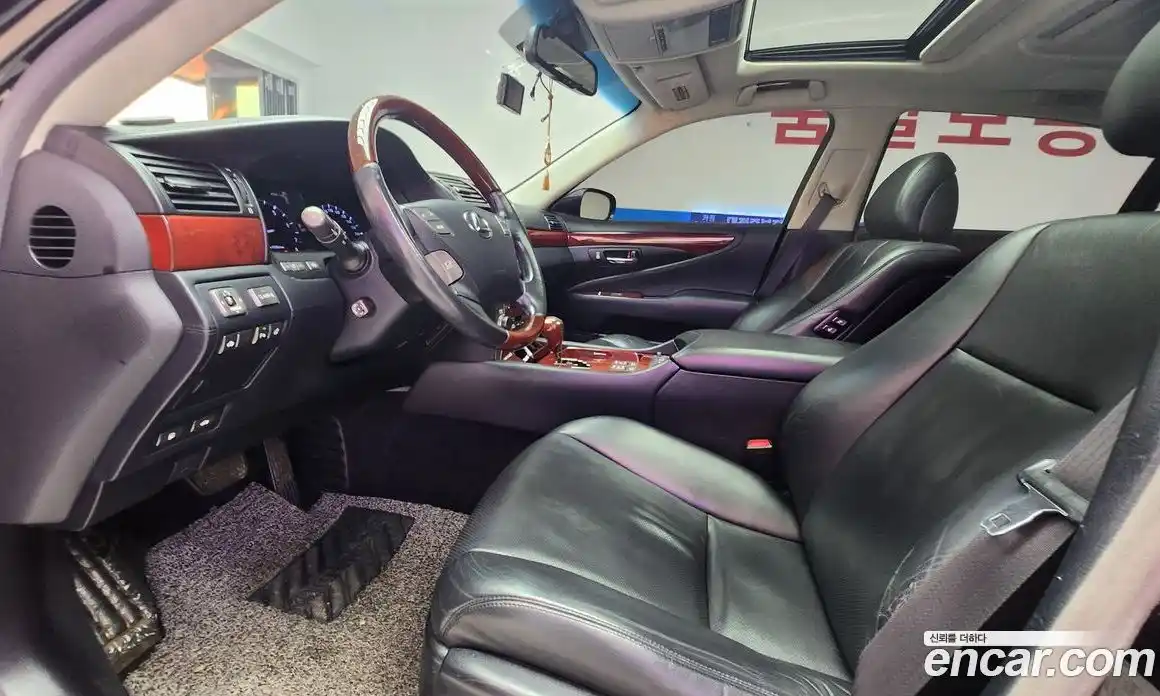 Lexus LS 2008 5.0 Автомат в Москве № 168345, фото 14