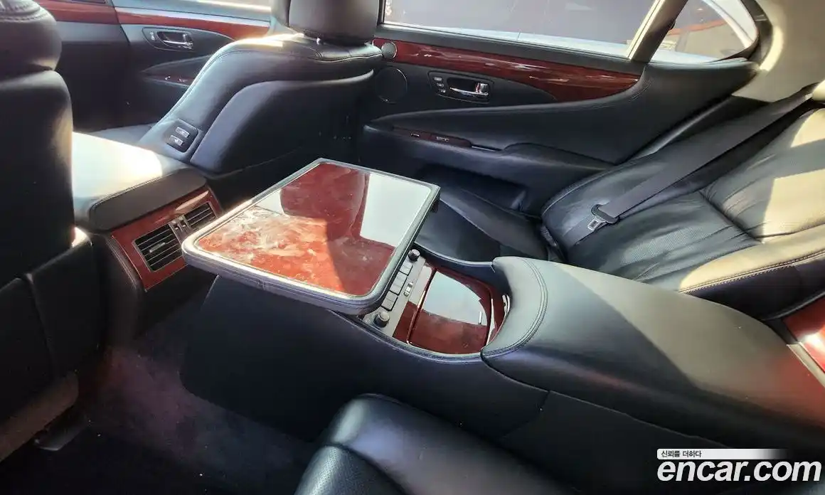 Lexus LS 2008 5.0 Автомат в Москве № 168345, фото 18