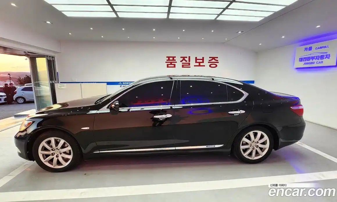 Lexus LS 2008 5.0 Автомат в Москве № 168345, фото 3