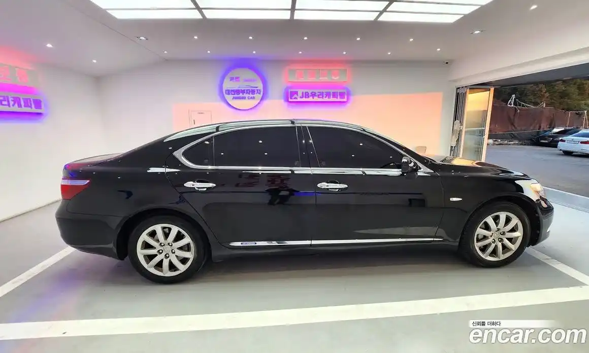 Lexus LS 2008 5.0 Автомат в Москве № 168345, фото 7