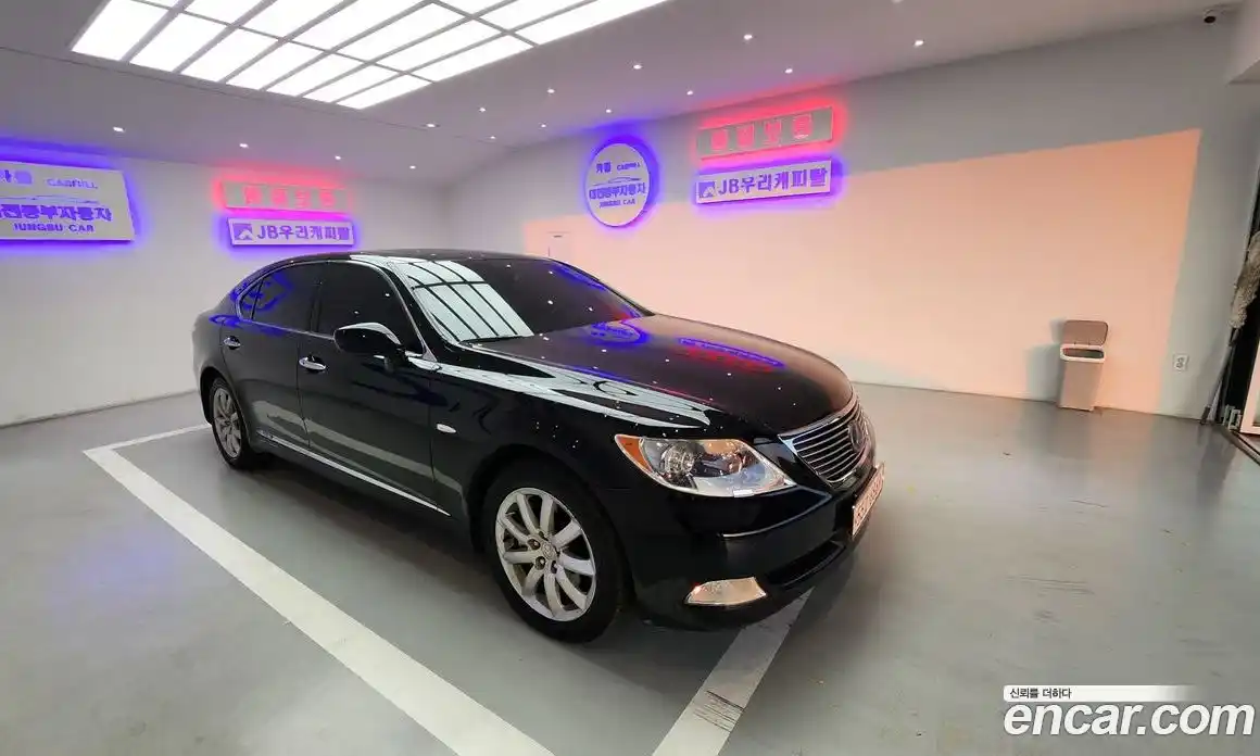 Lexus LS 2008 5.0 Автомат в Москве № 168345, фото 8