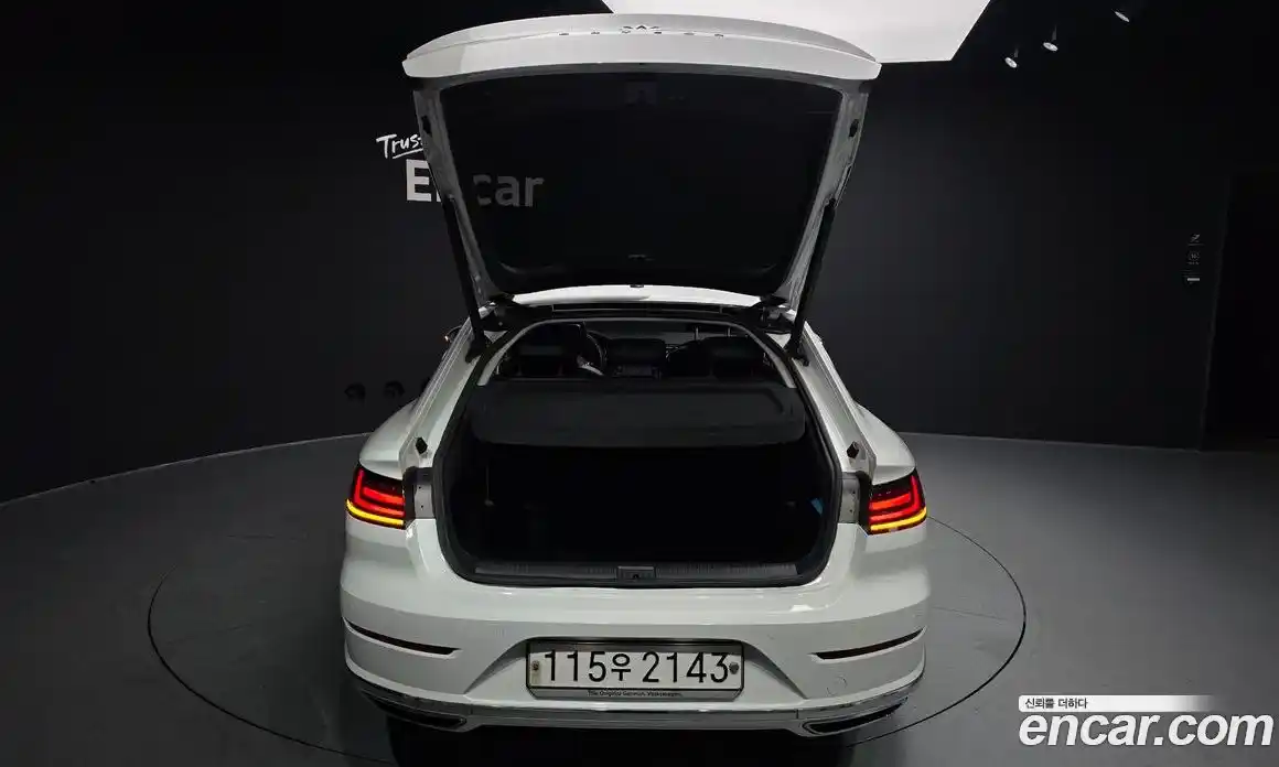 Volkswagen Arteon 2019 2.0 Автомат в Москве № 168901, фото 17