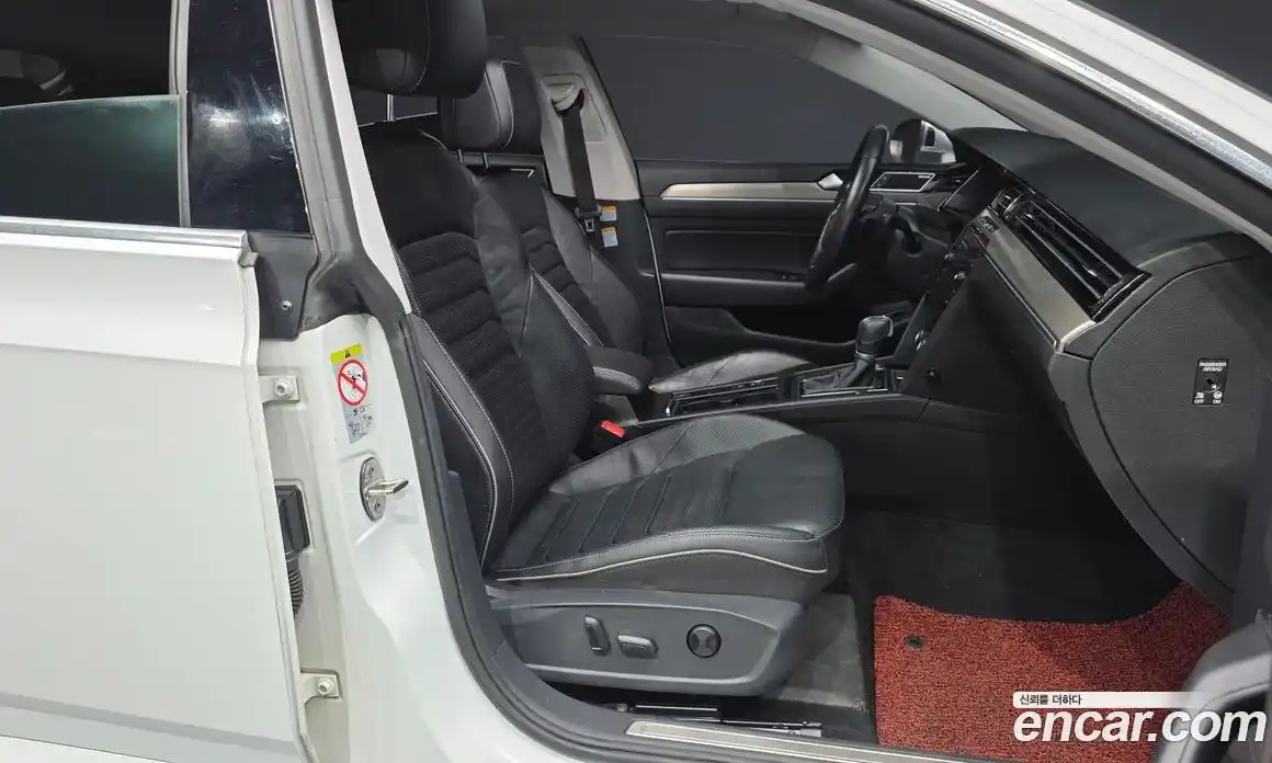 Volkswagen Arteon 2019 2.0 Автомат в Москве № 168901, фото 5