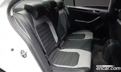 Volkswagen Jetta 2015 2.0 Автомат в Москве № 169062, миниатюра 11