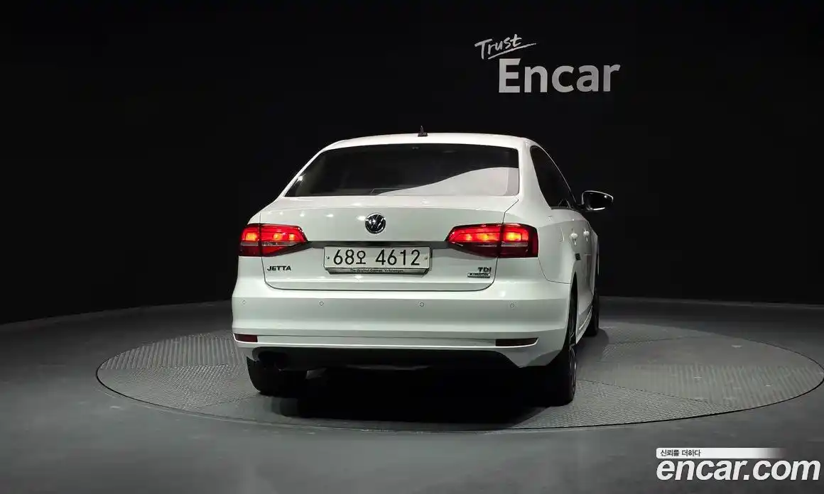 Volkswagen Jetta 2015 2.0 Автомат в Москве № 169062, фото 15