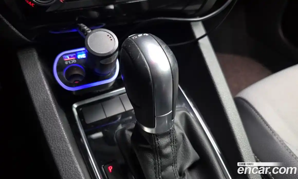 Volkswagen Jetta 2015 2.0 Автомат в Москве № 169062, фото 3