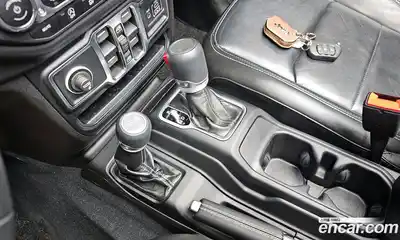 Jeep Wrangler 2022 2.0 Автомат в Москве № 169607, миниатюра 8