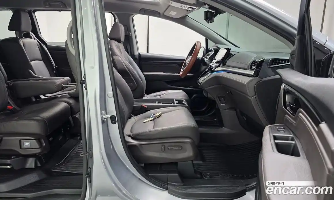 Honda Odyssey 2018 3.5 Автомат в Москве № 170594, фото 18