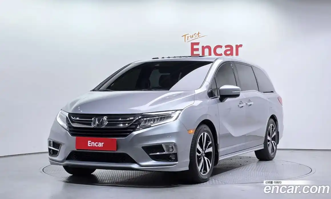 Honda Odyssey 2018 3.5 Автомат в Москве № 170594, фото 7