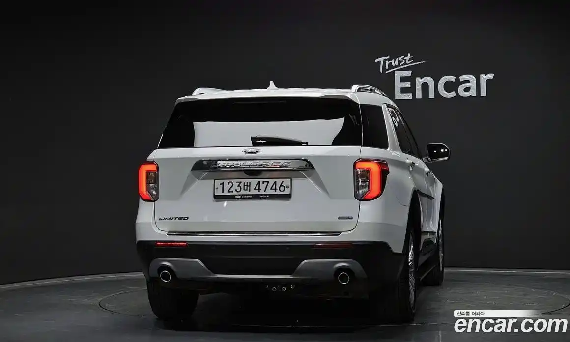 Ford Explorer 2020 2.3 Автомат в Москве № 170821, фото 16