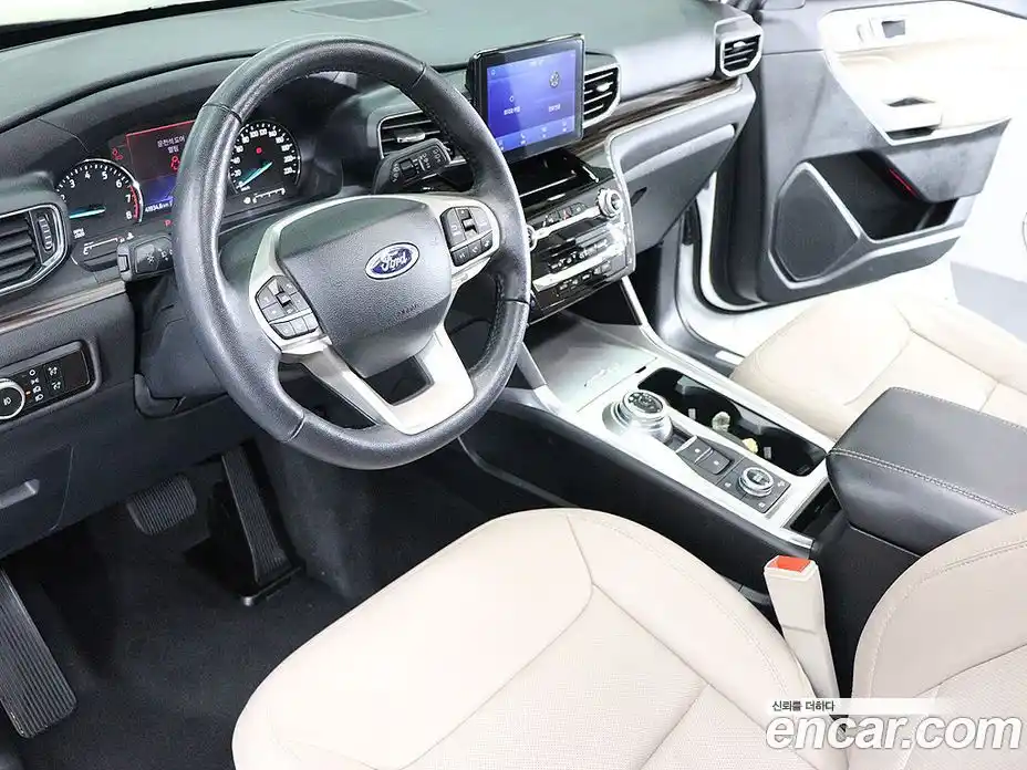 Ford Explorer 2023 2.3 Автомат в Москве № 170872, фото 16