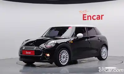 Mini Cooper, 2015