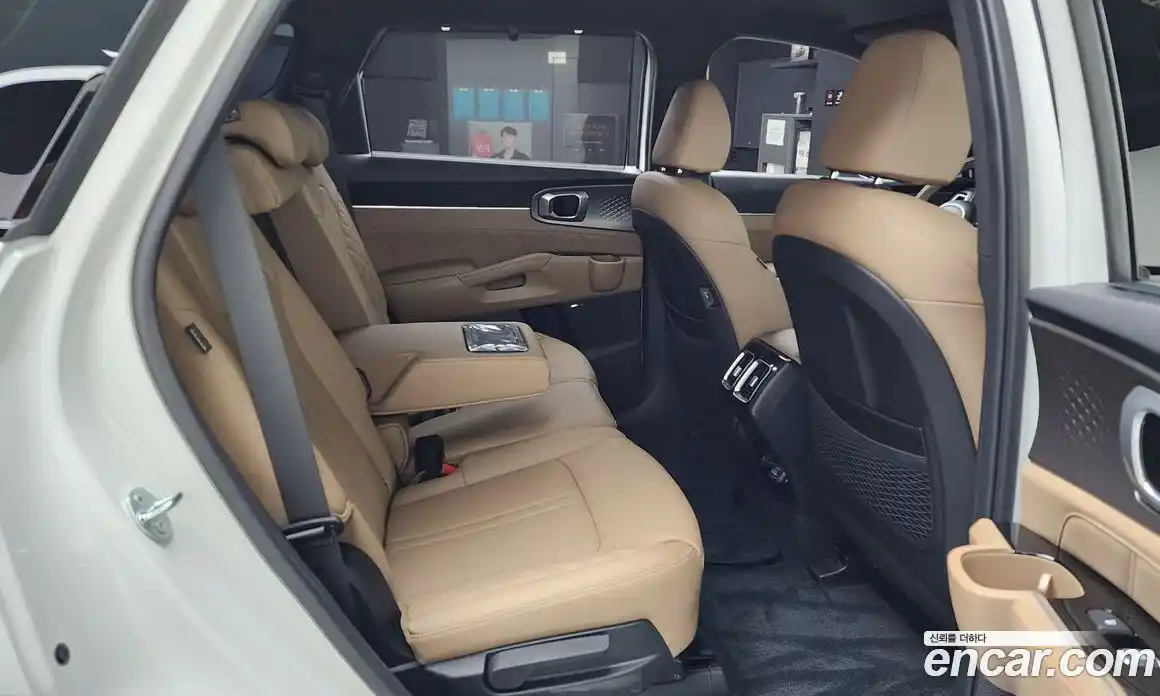 Kia Sorento 2024 1.6 Автомат в Москве № 17358, фото 2