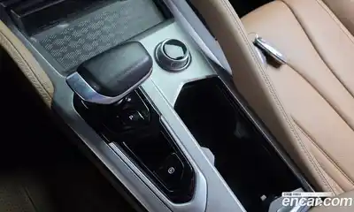 Renault Grand Koleos 2025 1.5 Автомат в Москве № 176799, миниатюра 9